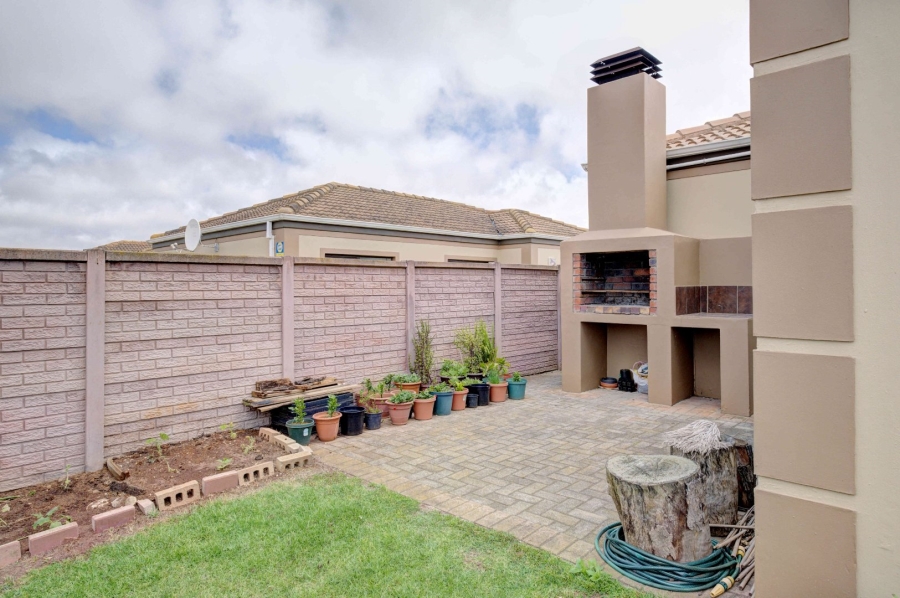 3 Bedroom Property for Sale in Parsonsvlei Eastern Cape